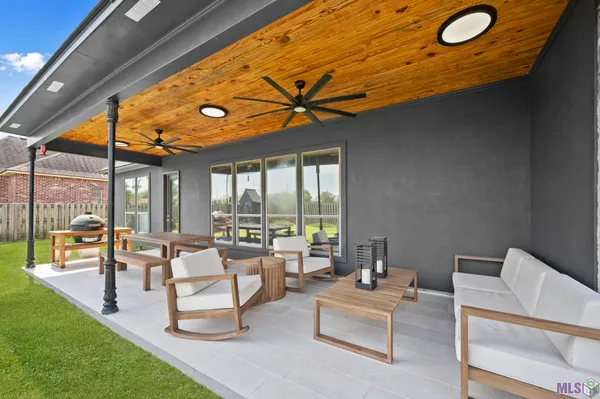 $620,000 | 6250 Beau Douglas Avenue, Gonzales, LA 70737