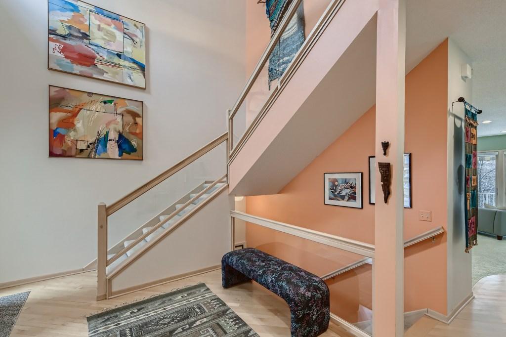 11824 Bren Road Minnetonka, MN 55343 - Photo 3 of 34 Gallery Image 3