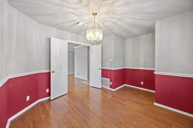 $274,900 | 605 Elizabeth Lane, Bastrop, TX 78602