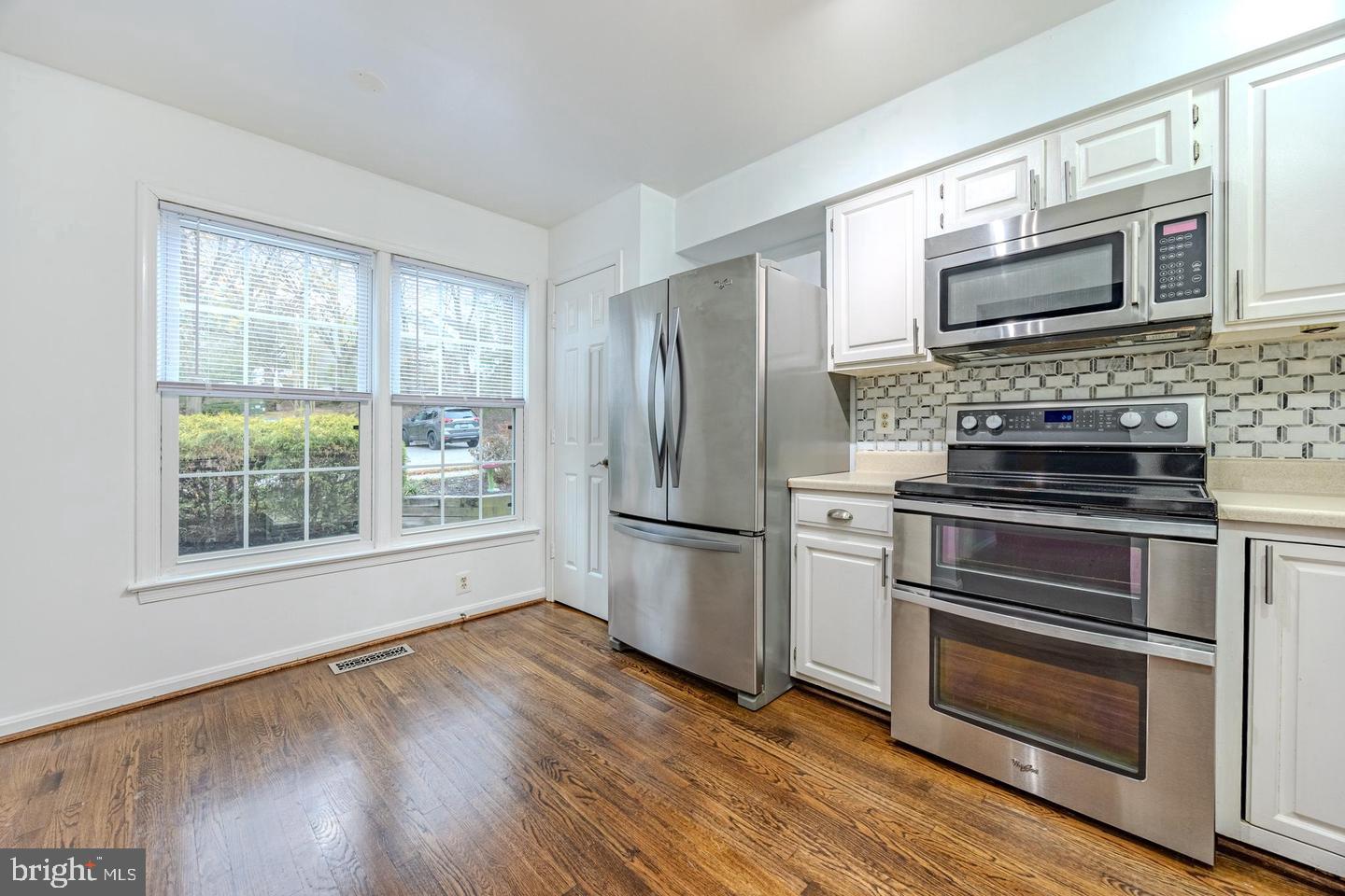 8200 Maple Ridge Avenue Springfield, VA 22153 - Photo 8 of 35 Gallery Image 8