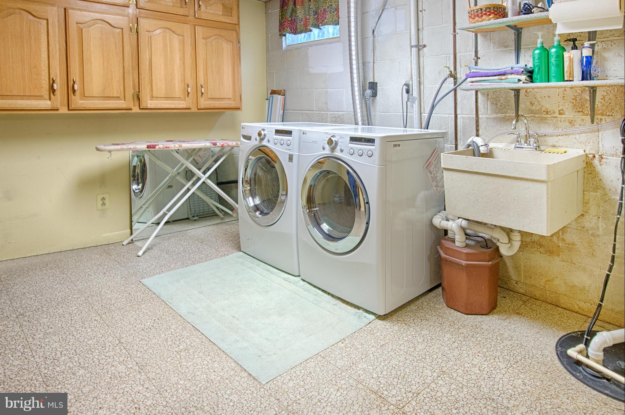 536 Stratford Road Fallston, MD 21047 - Photo 22 of 30 a utility room with dryer and washer