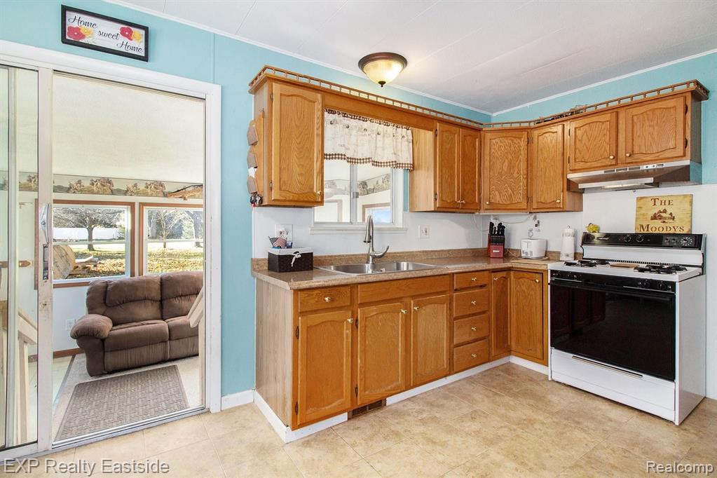 2773 Gramer Road Webberville, MI 48892 - Photo 7 of 21