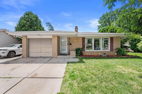 $299,000 | 4501 West Tesch Avenue, Greenfield, WI 53220