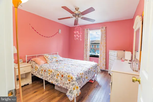 $299,900 | 17916 Clubhouse Drive, Hagerstown, MD 21740