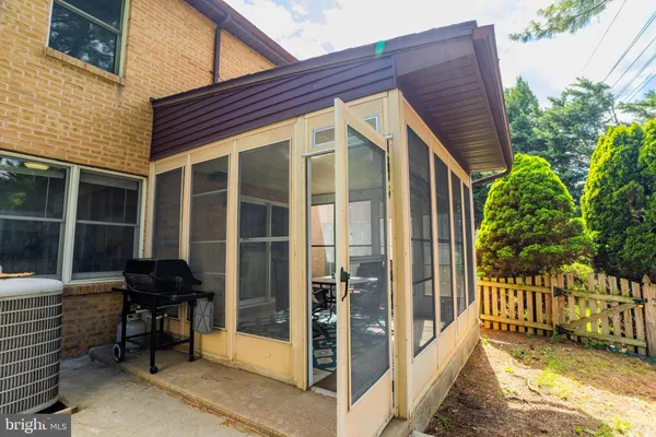 $299,900 | 17916 Clubhouse Drive, Hagerstown, MD 21740