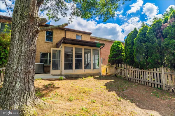 $299,900 | 17916 Clubhouse Drive, Hagerstown, MD 21740