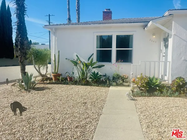 $7,950 | 2045 Glencoe Avenue, Venice, CA 90291