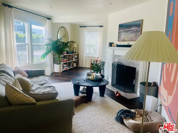 $7,950 | 2045 Glencoe Avenue, Venice, CA 90291