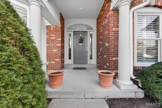 $850,000 | 15920 Picardy Crest Court, Chesterfield, MO 63017