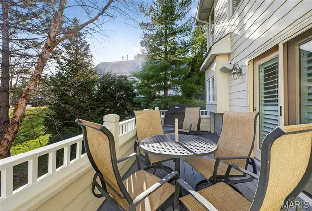 $850,000 | 15920 Picardy Crest Court, Chesterfield, MO 63017