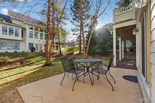 $850,000 | 15920 Picardy Crest Court, Chesterfield, MO 63017