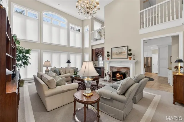 $850,000 | 15920 Picardy Crest Court, Chesterfield, MO 63017