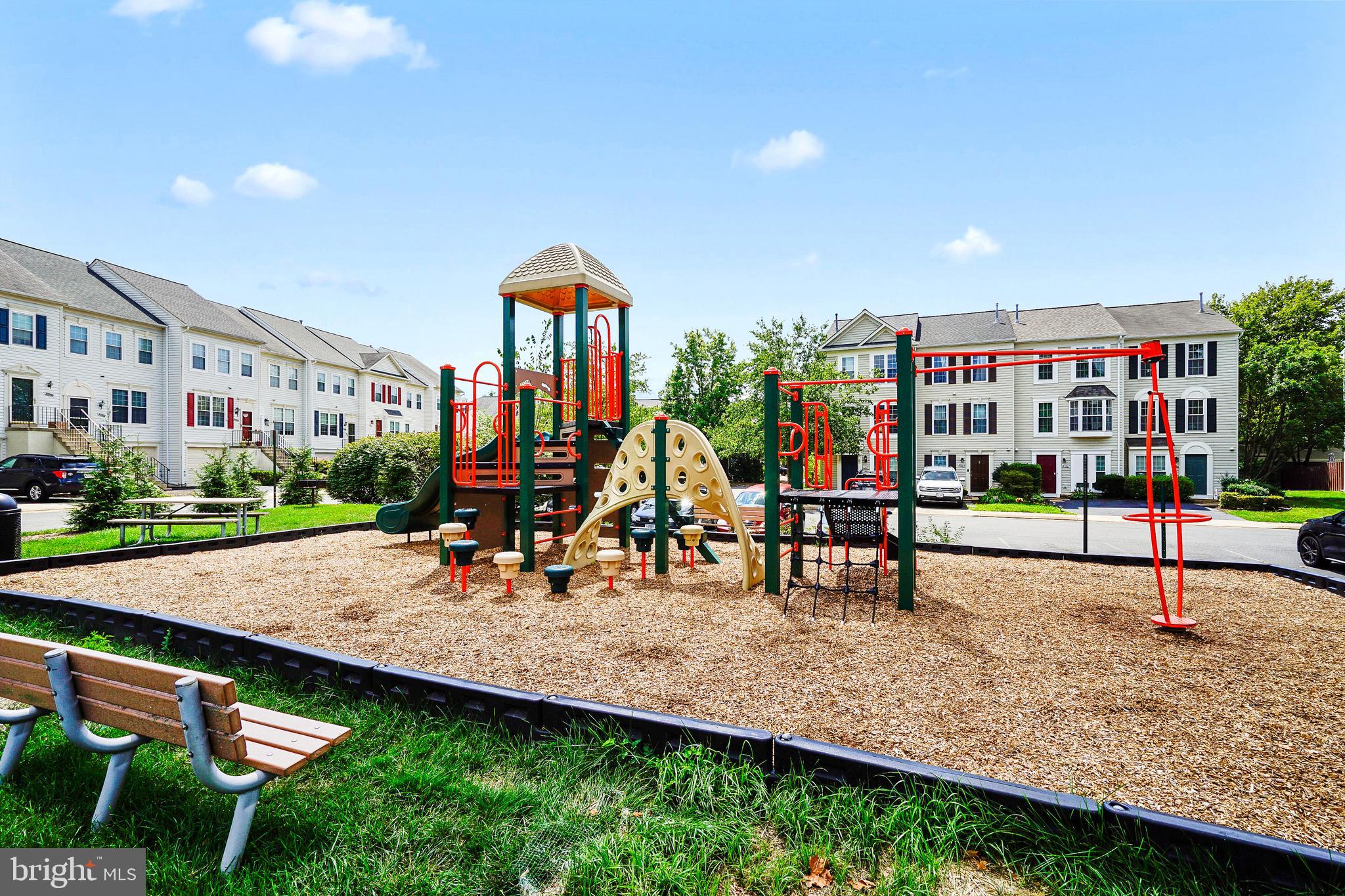 20198 Brookview Square Ashburn, VA 20147 - Photo 32 of 34 Community Amenities
