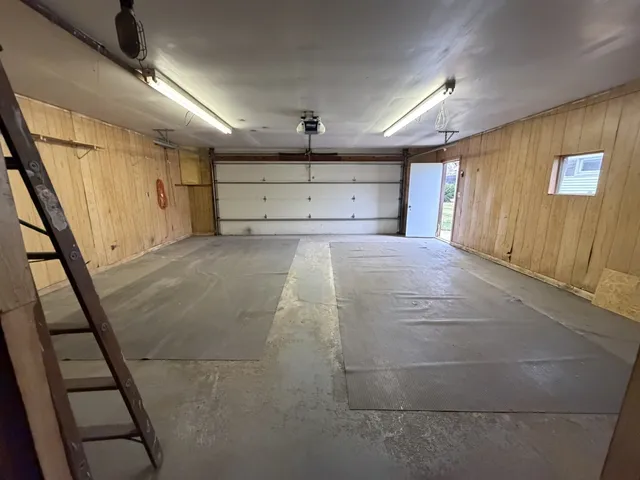 a view of a houses with city view