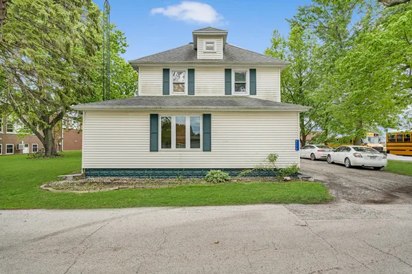 $315,000 | 5172 East Center Street, Bourbonnais, IL 60914