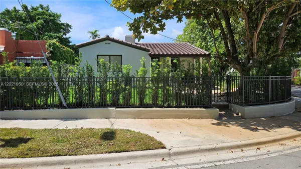 $4,800 | 424 Northeast 63rd Street, Miami, FL 33138