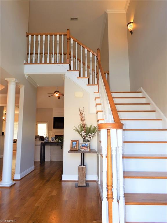 6650 Ridge Run Court Clemmons, NC 27012 - Photo 3 of 30 Welcome!….Hardwoods on Main Level