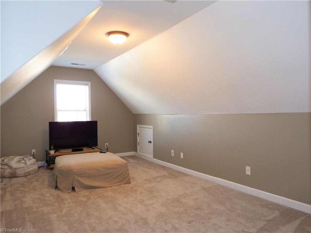 6650 Ridge Run Court Clemmons, NC 27012 - Photo 27 of 30 Upper Level Bonus Room OR Bedroom #5 w/ Closet