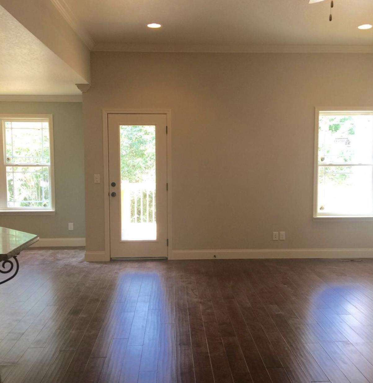 4531 Dumac Road, Unit 6 Chattanooga, TN 37416 - Photo 4 of 17 DD1C8C06-9926-4534-BD8B-615C7F26E457