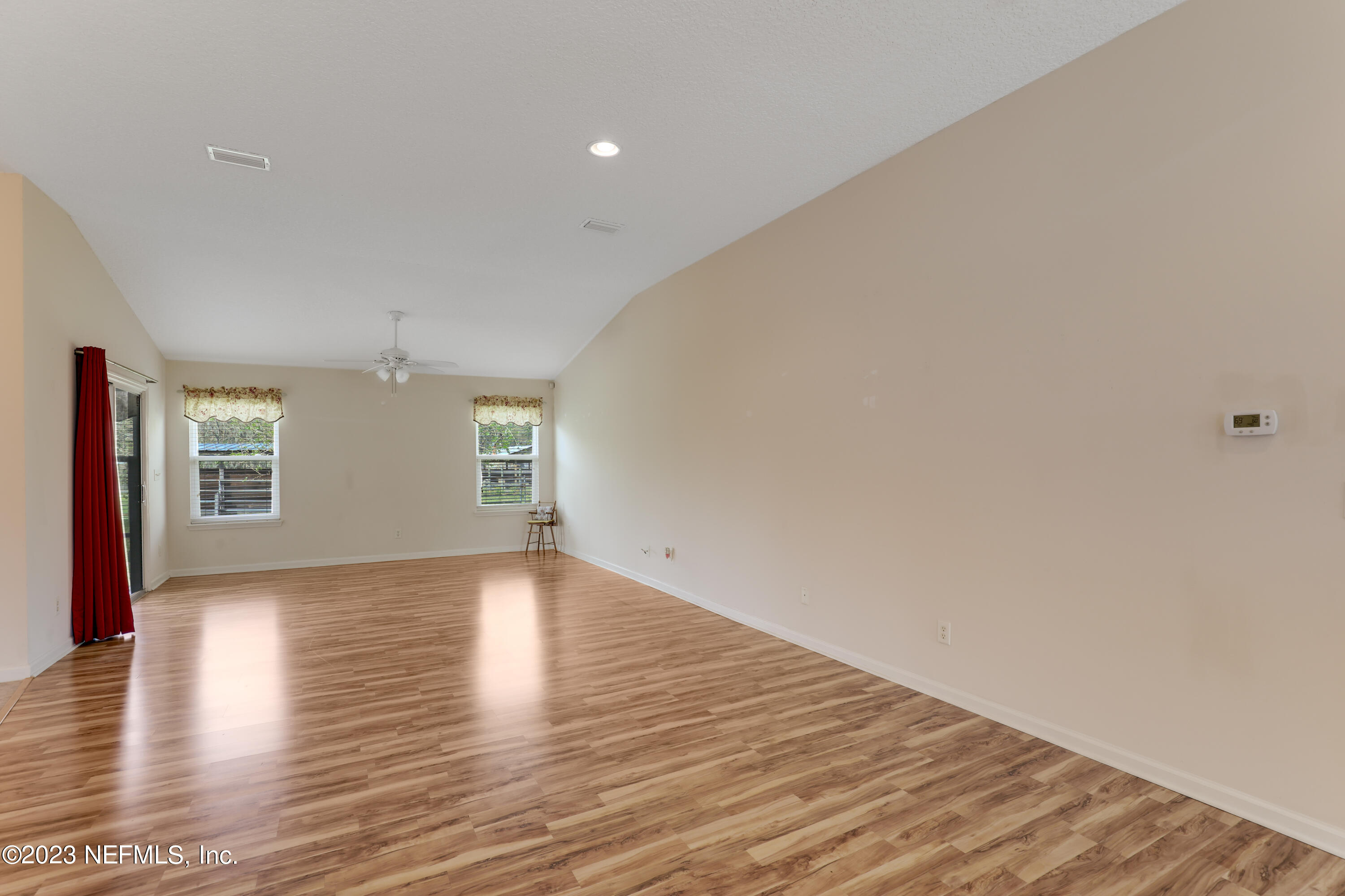 1636 Rudd Road Jacksonville, FL 32220 - Photo 14 of 67 Living Room-2