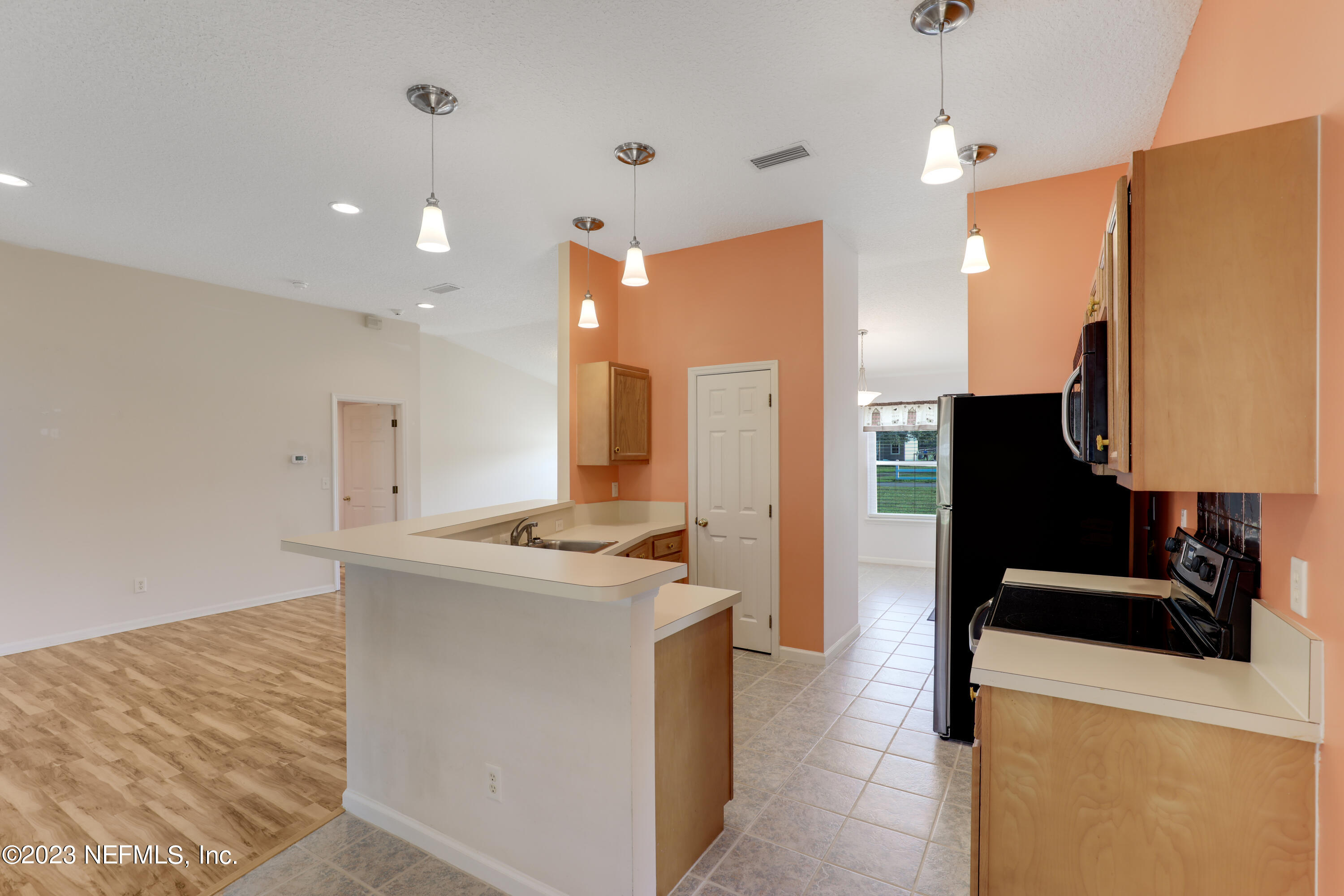 1636 Rudd Road Jacksonville, FL 32220 - Photo 17 of 67 Kitchen-4