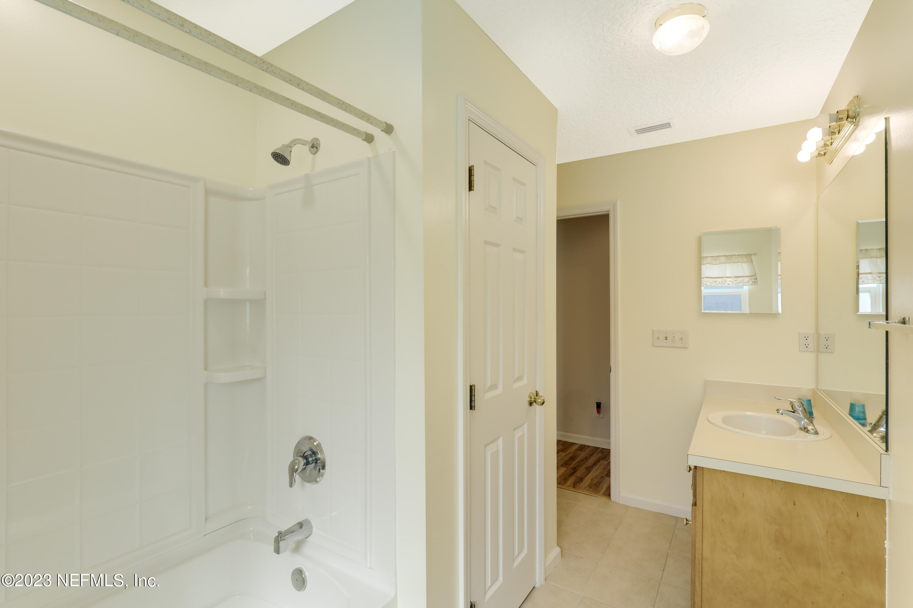 1636 Rudd Road Jacksonville, FL 32220 - Photo 34 of 67 Bathroom