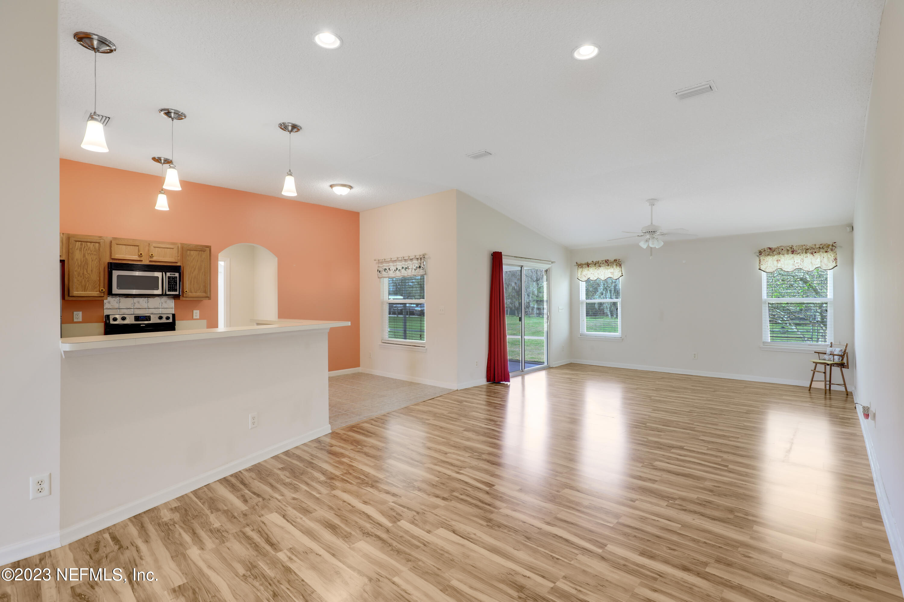 1636 Rudd Road Jacksonville, FL 32220 - Photo 4 of 67 Living Room