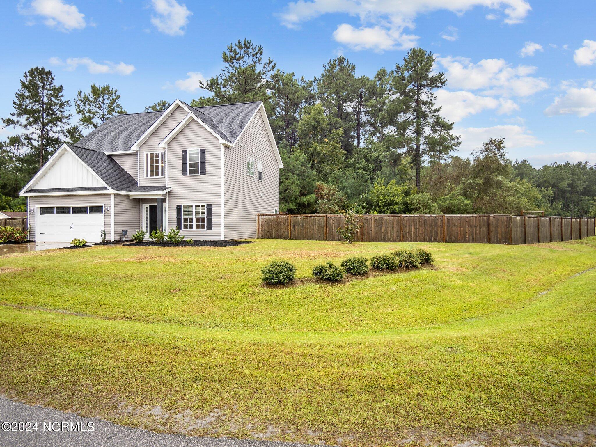 153 Peytons Ridge Drive Hubert, NC 28539 - Photo 1 of 35 32-web-or-mls-P9134857