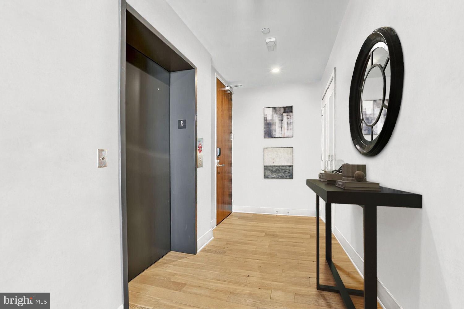 45 Sutton Square Southwest, Unit 509 Washington, DC 20024 - Photo 2 of 26 Private elevator entrance