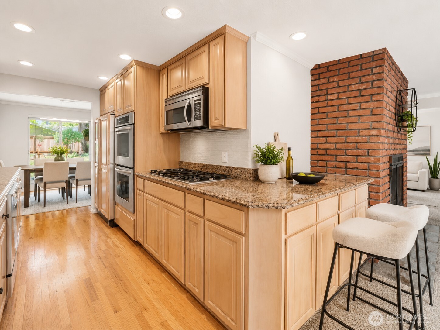 16405 Southeast 145th Street Renton, WA 98059 - Photo 6 of 17