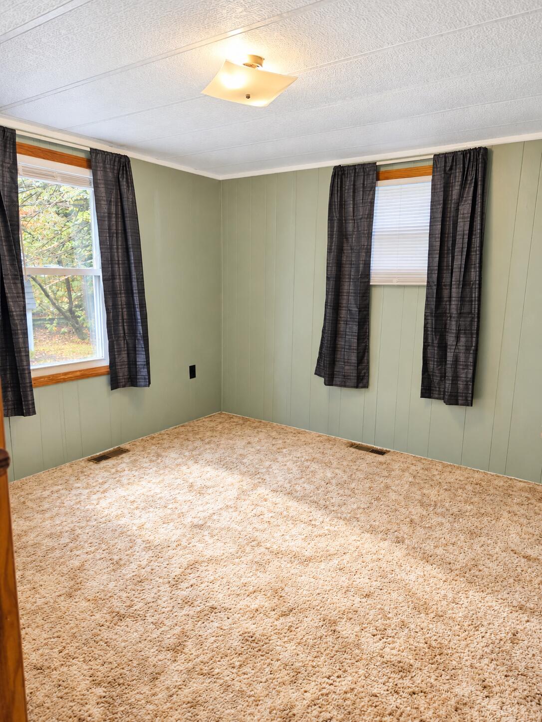 216 Cedar Street Millinocket, ME 04462 - Photo 13 of 17 F5E41FE2-DFD4-46E4-A2D7-6D58FE5A8AB1