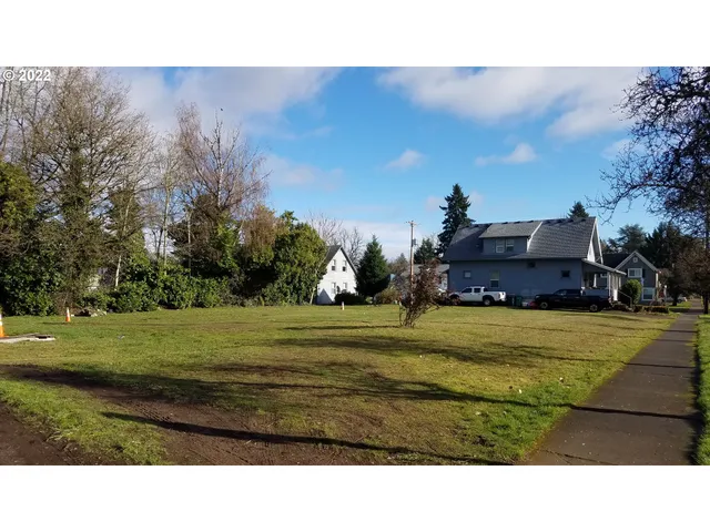 $399,000 | 2323 19th Avenue, Forest Grove, OR 97116