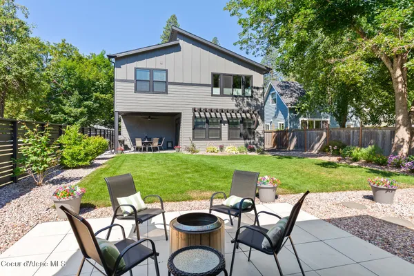 $1,200,000 | 838 North Government Way, Coeur D'Alene, ID 83814