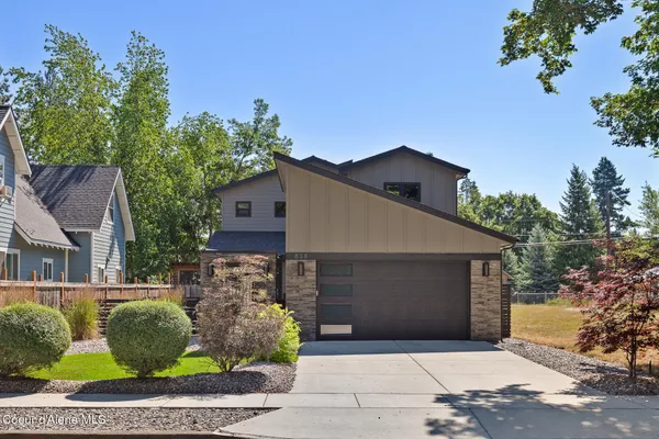 $1,200,000 | 838 North Government Way, Coeur D'Alene, ID 83814