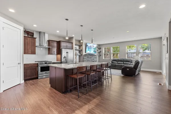 $1,200,000 | 838 North Government Way, Coeur D'Alene, ID 83814