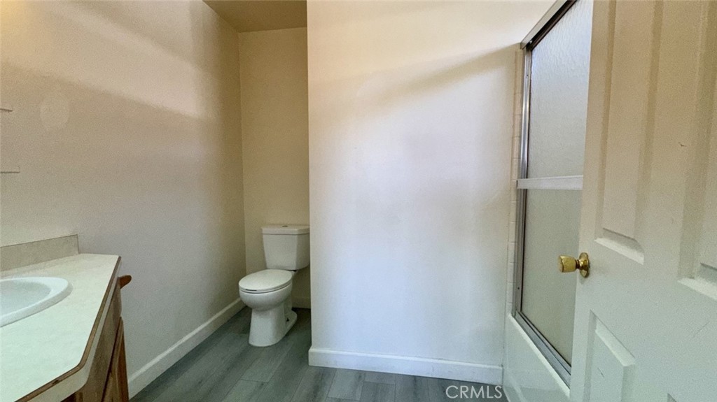 715 Houchin Road Bakersfield, CA 93304 - Photo 8 of 10