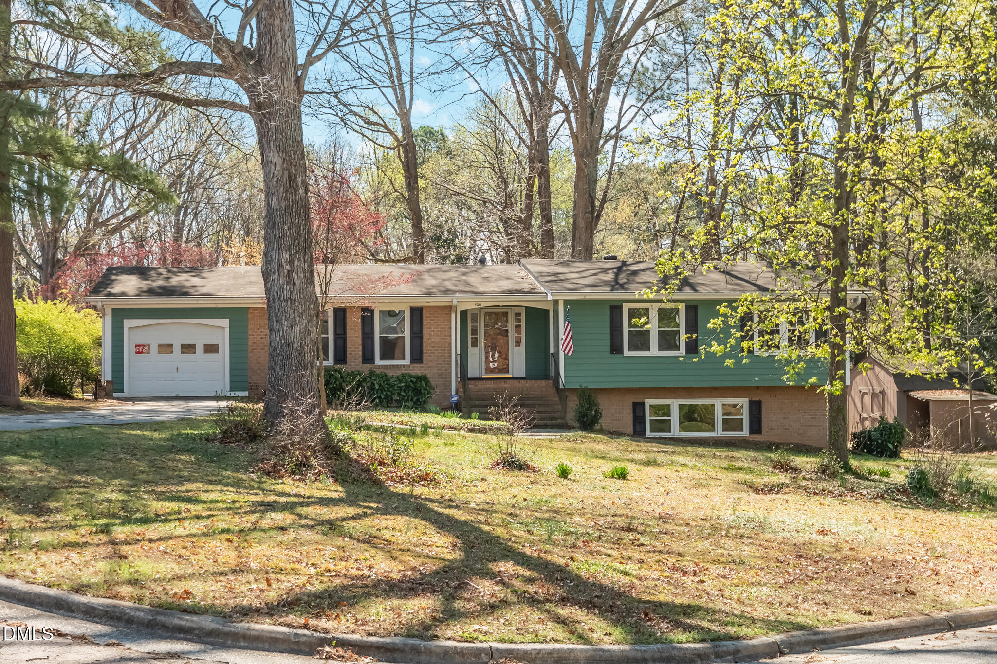 500 Peachwood Place Raleigh, NC 27609 - Photo 3 of 46