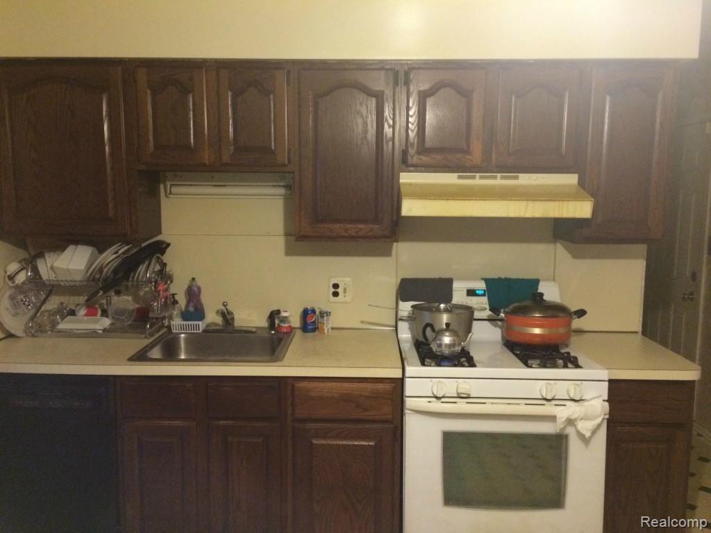 26144 Andover Street Inkster, MI 48141 - Photo 9 of 21 IMG_1639.jpg