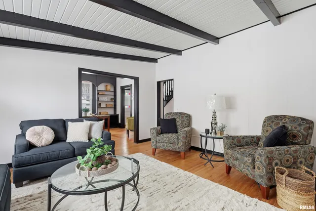 $199,900 | 503 West Palace Row, Geneseo, IL 61254