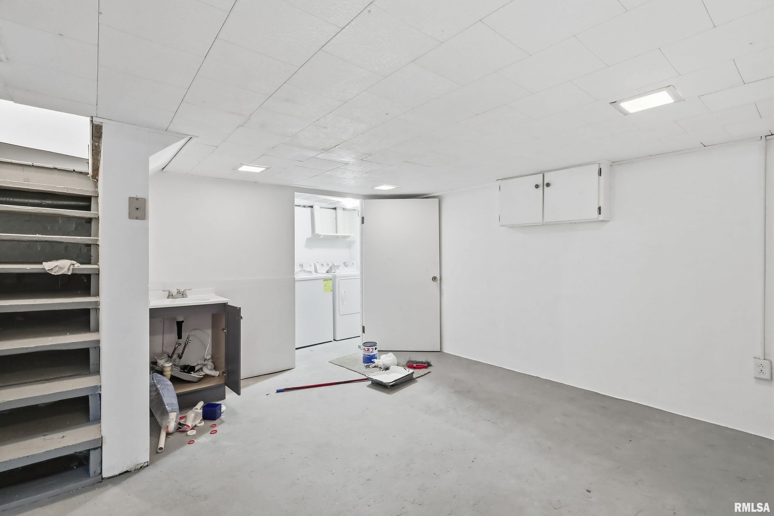 503 West Palace Row Geneseo, IL 61254 - Photo 33 of 41