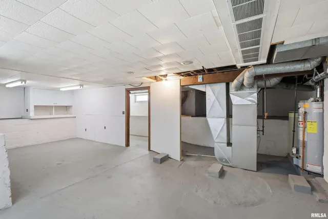 $199,900 | 503 West Palace Row, Geneseo, IL 61254