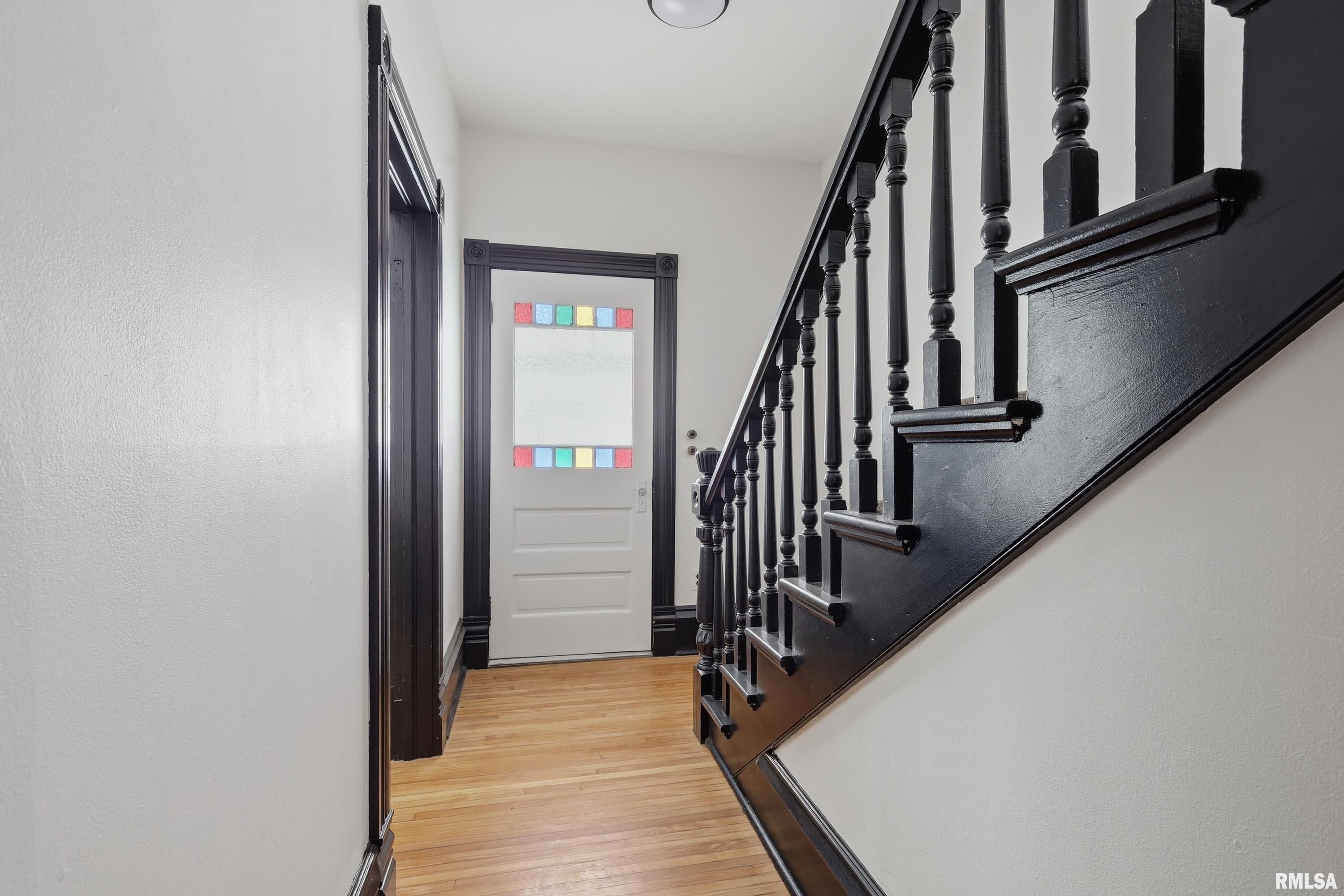 503 West Palace Row Geneseo, IL 61254 - Photo 6 of 41