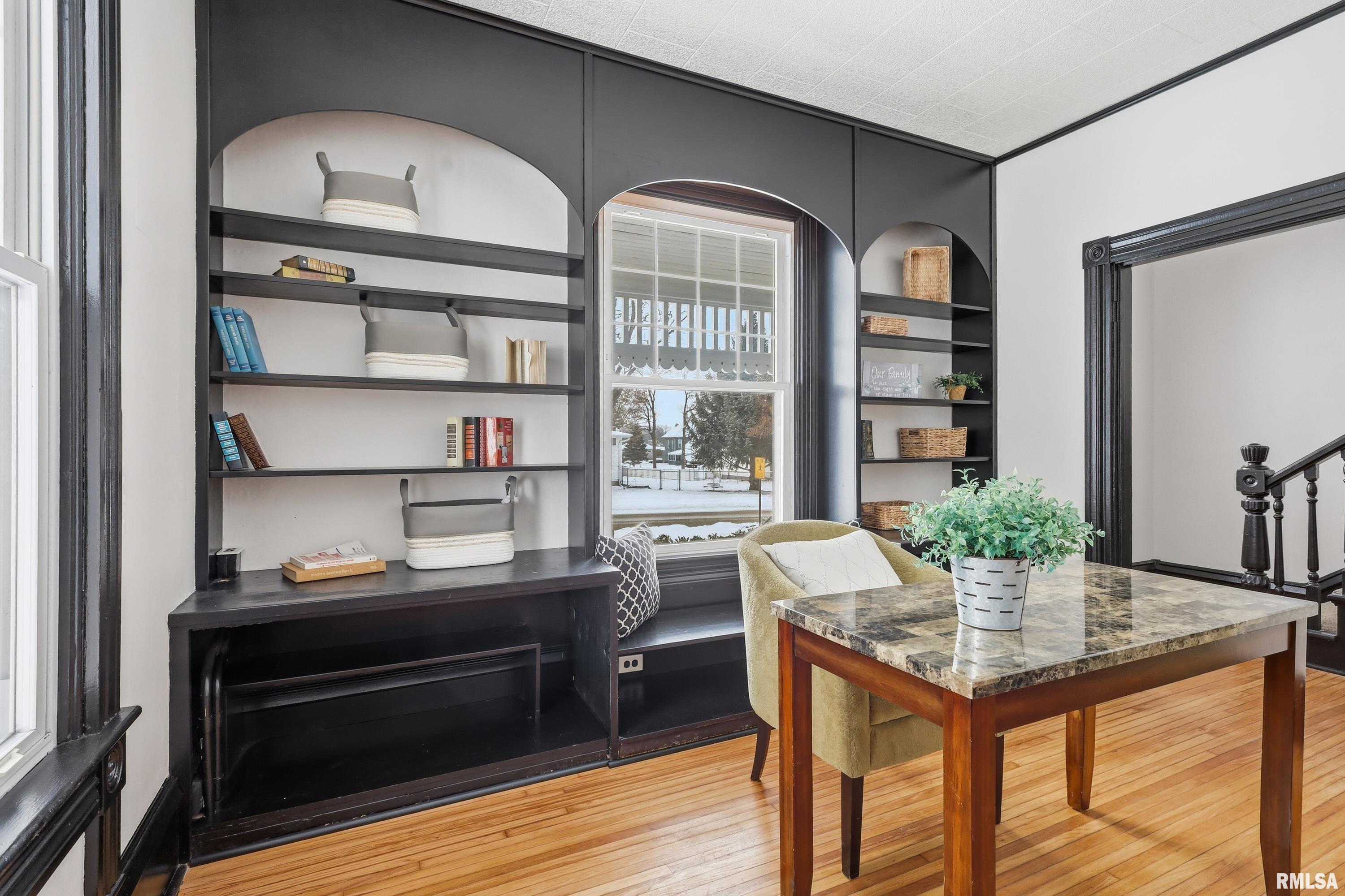 503 West Palace Row Geneseo, IL 61254 - Photo 10 of 41