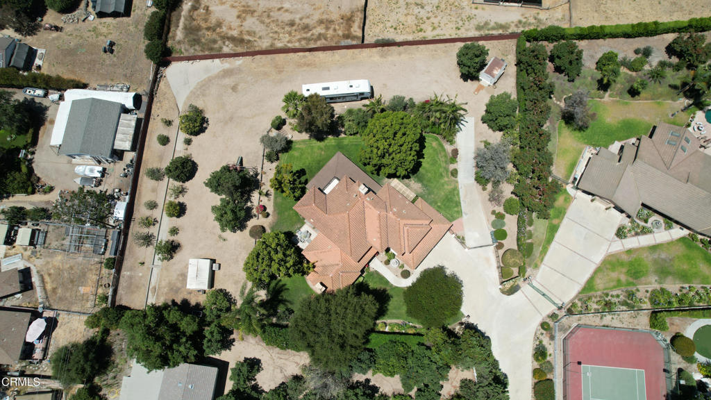 10539 Chippenham Road Camarillo, CA 93012 - Photo 5 of 74