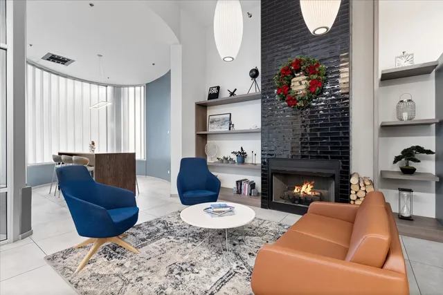 $4,150 | 909 West Washington Boulevard, Unit 804, Chicago, IL 60607