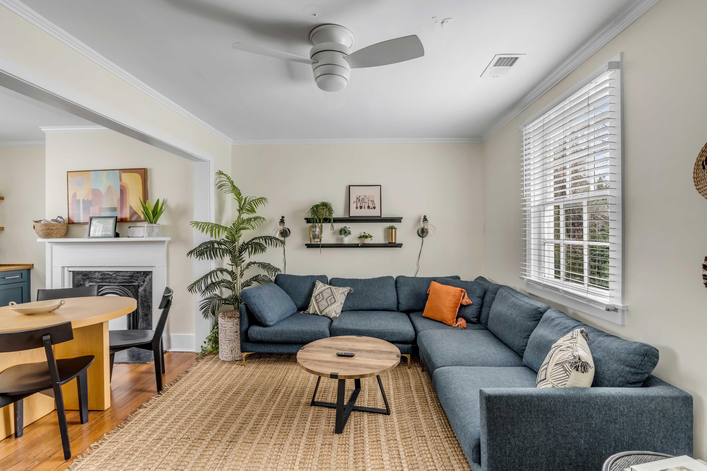 140 Spring Street Charleston, SC 29403 - Photo 13 of 29 DSC05885