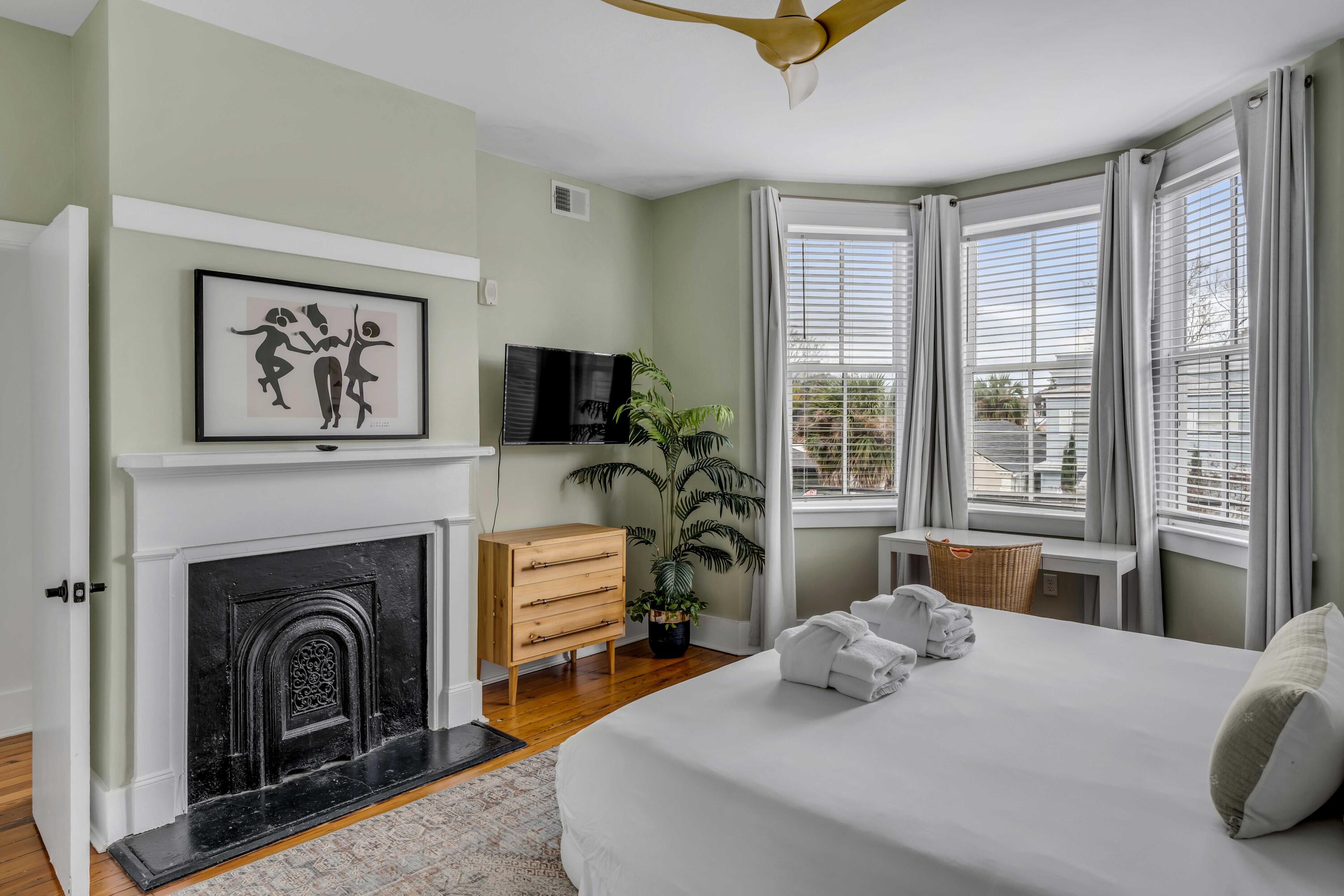 140 Spring Street Charleston, SC 29403 - Photo 19 of 29 DSC05935