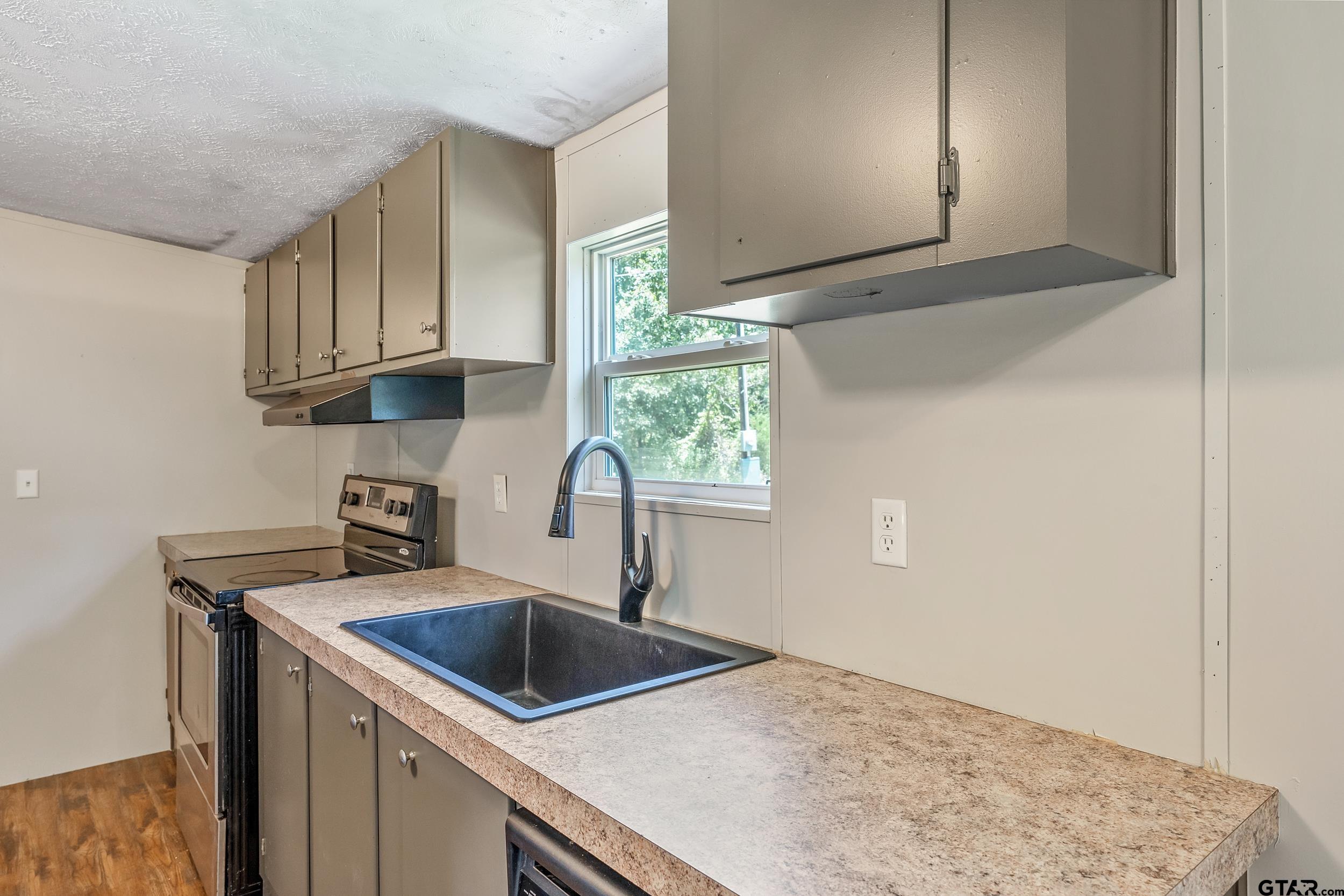 2780 Poppy Road Gilmer, TX 75644 - Photo 8 of 32