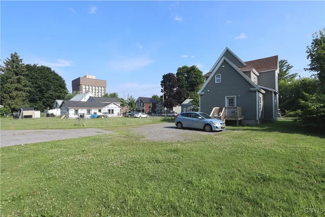 $1,150 | 222 Academy Street, Watertown, NY 13601