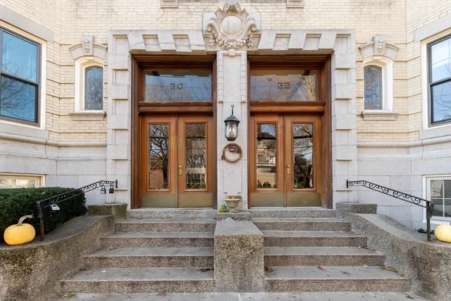 $2,500 | 30 Kilsyth Road, Unit 3, Brookline, MA 02445